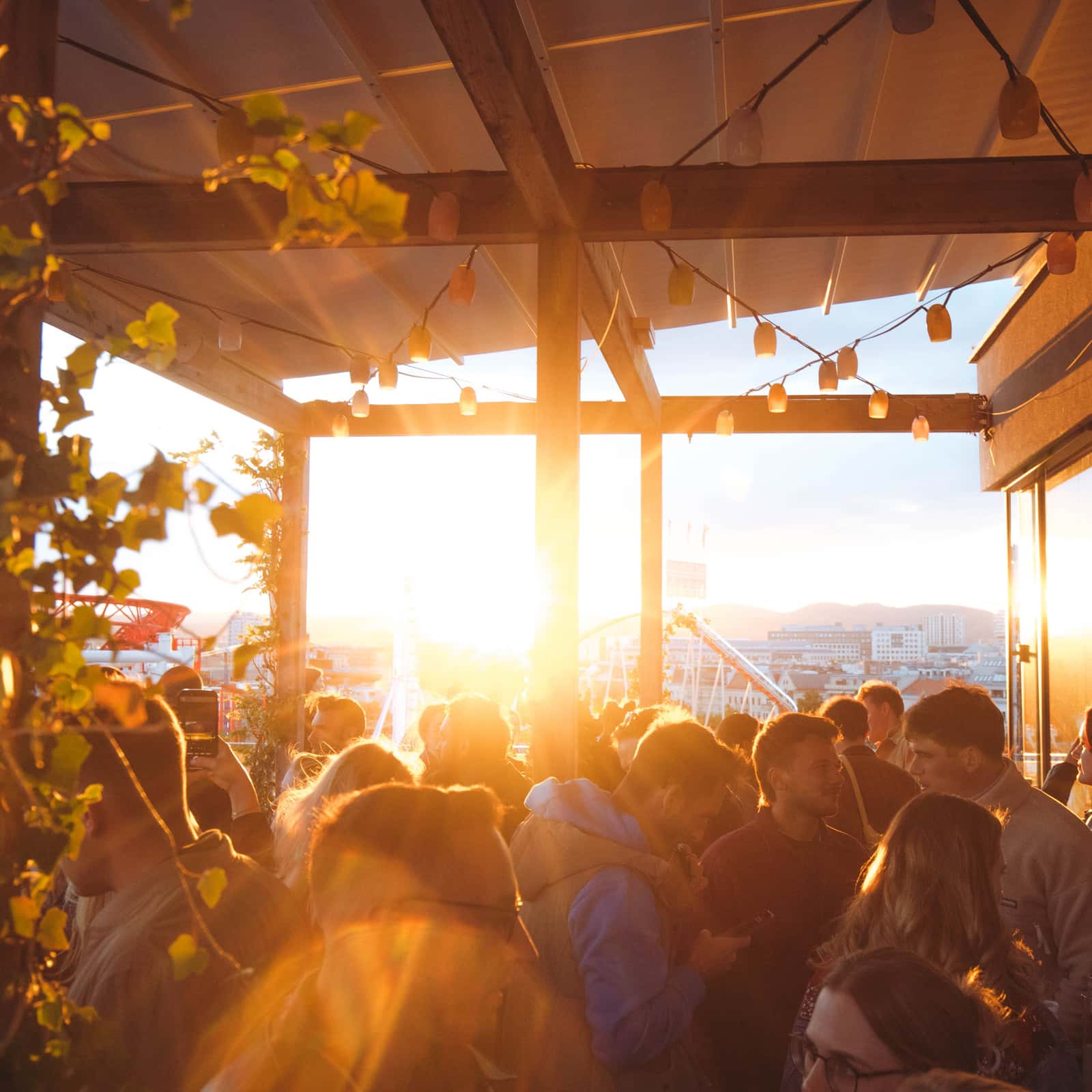 Rooftop White Party: Latin Tech House by Ximba