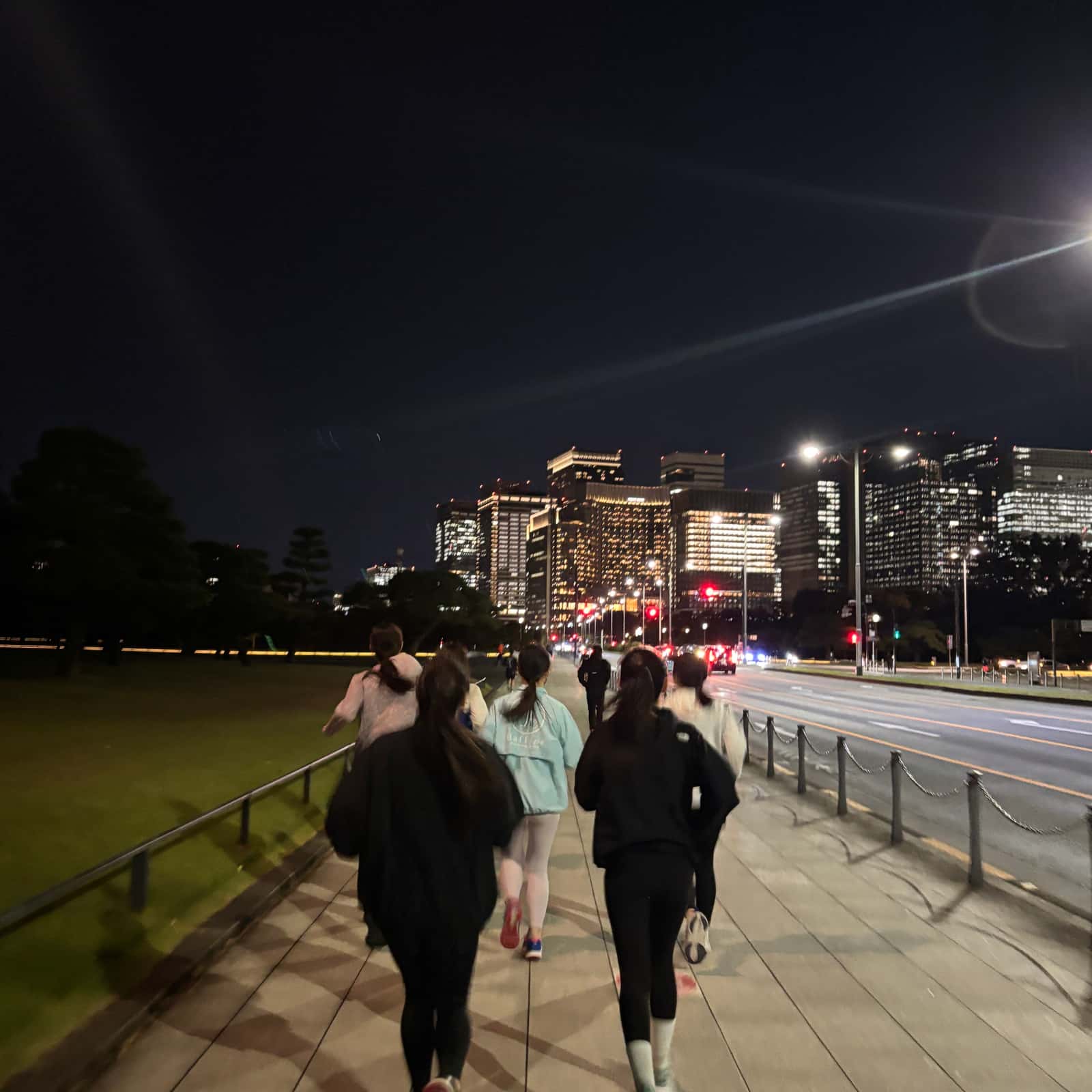 【夜景を楽しむ、1周5kmのナイトラン】7/30(木) 20:00~21:00📍皇居