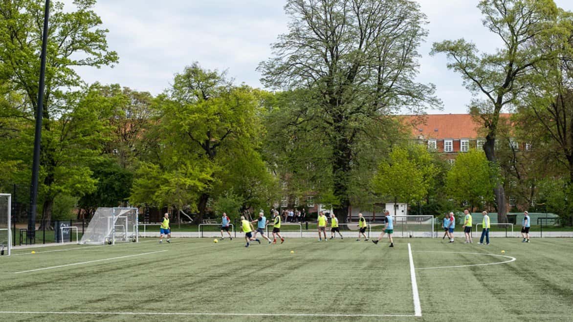Outdoor Football - 9 vs. 9 @ Fælledparken Astroturf
