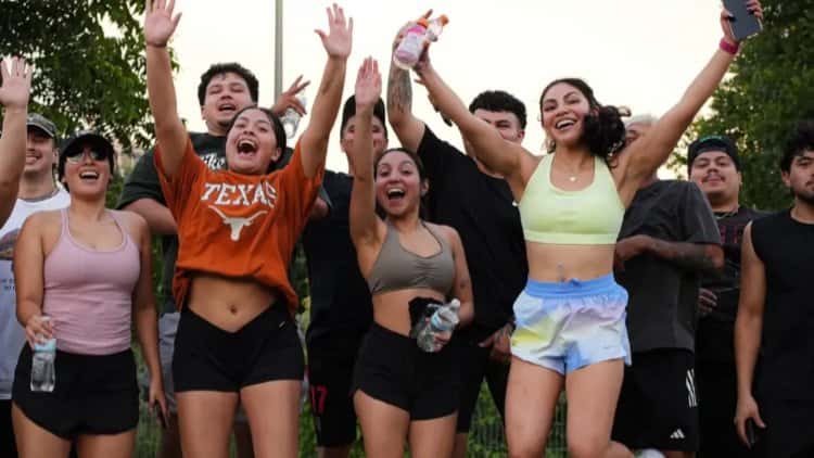 RSVP through Sweatpals: Growth Over Comfort Run Club