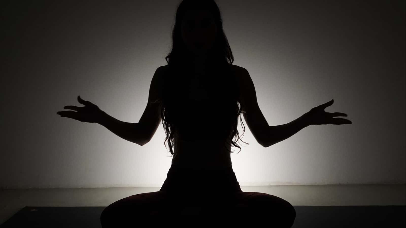 Detox Kundalini Yoga with Daya