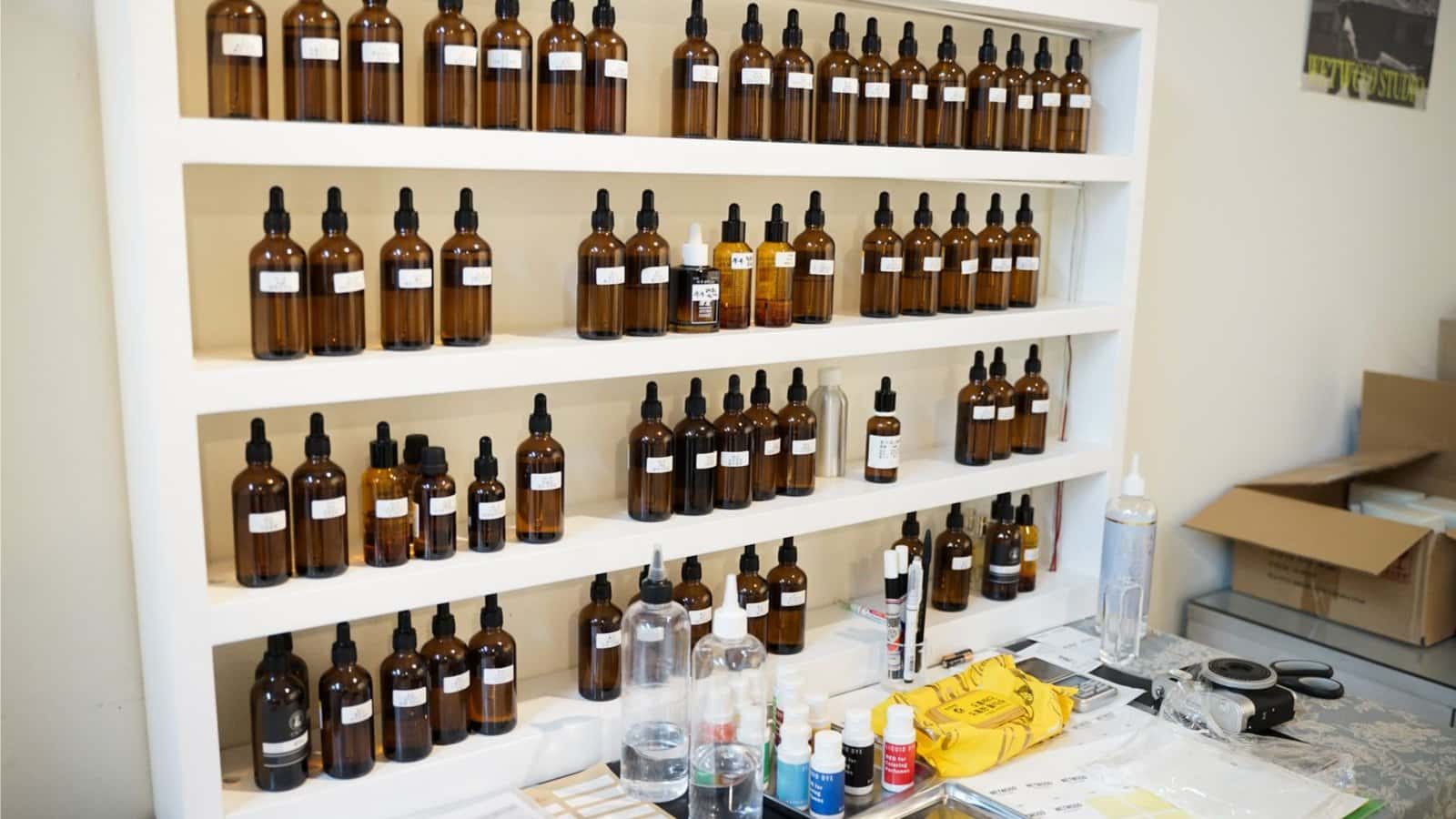 Blend Your Own Perfume in a 1980s Seoul Studio (Holiday Monday)