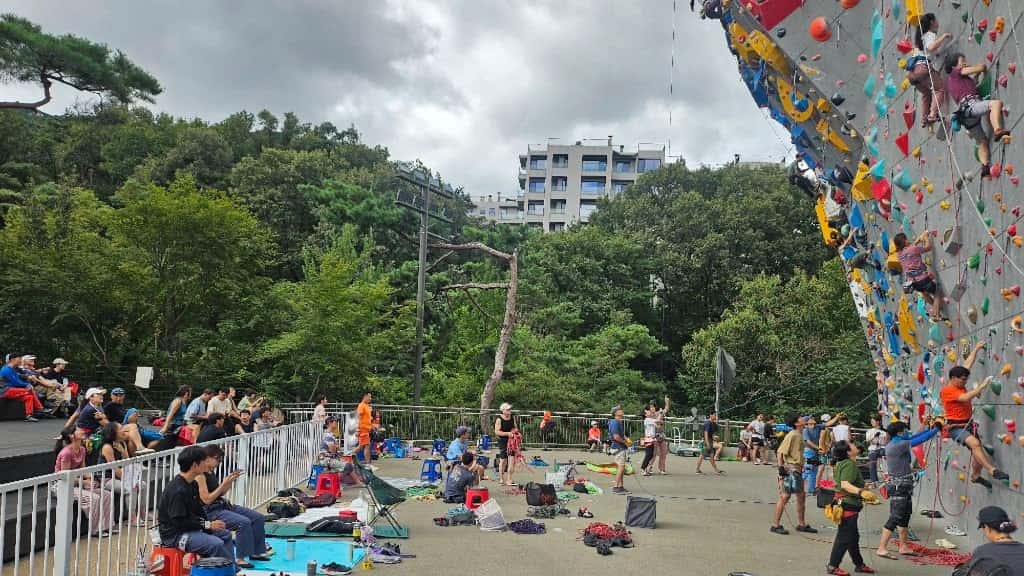 [8/4(Tue)] [NIGHT SPORTS CLIMBING] Bukhansan International Climbing Center