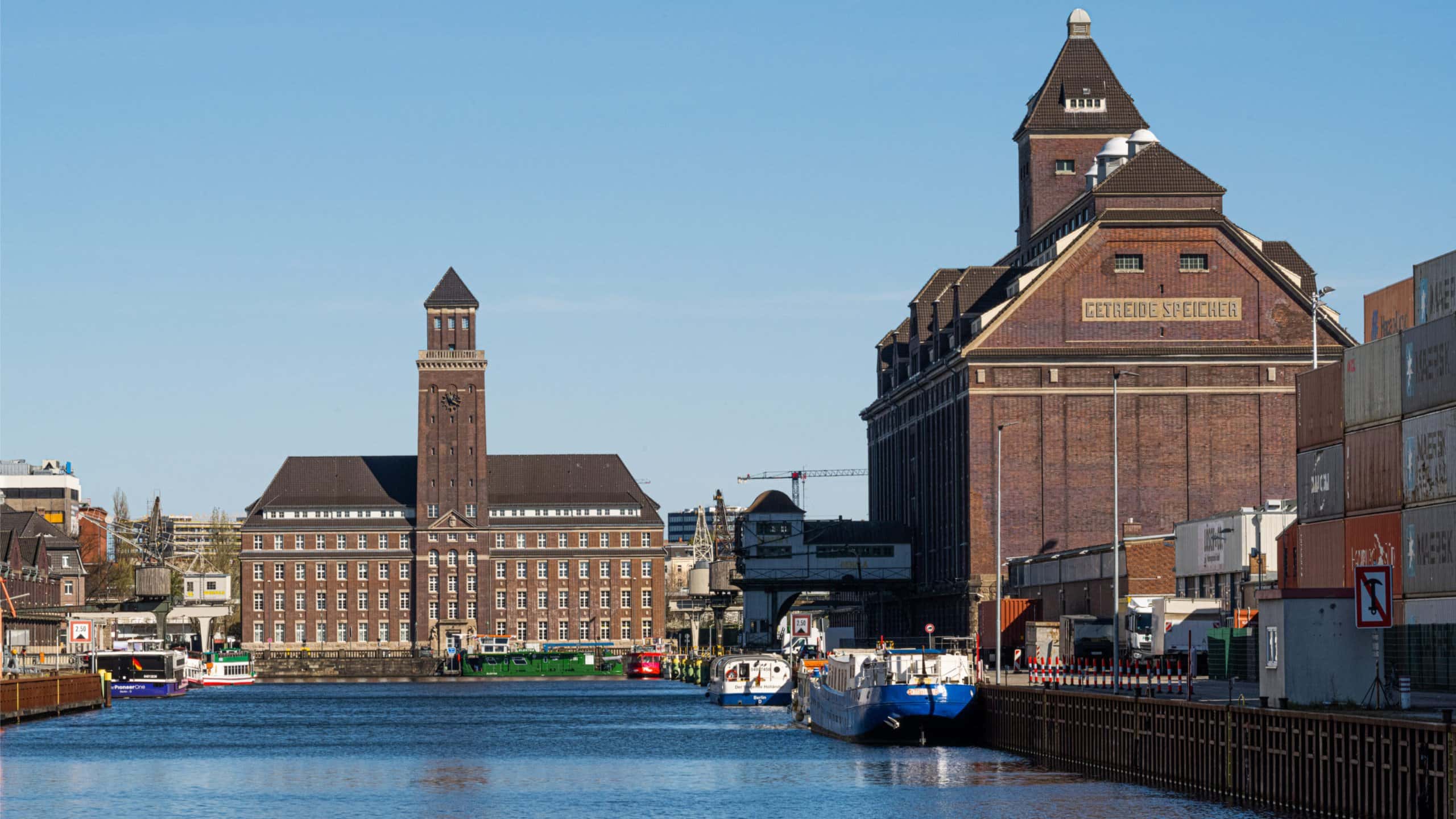 Evening Tour: Westhafen and Sprengelkiez