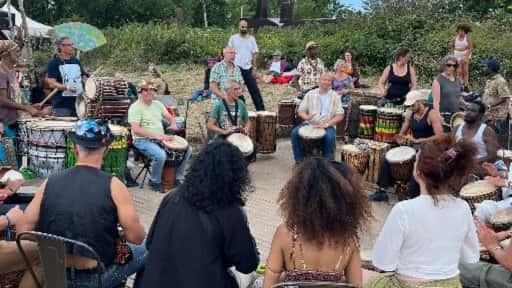 Djembé-ensembles with Jaco Benders
