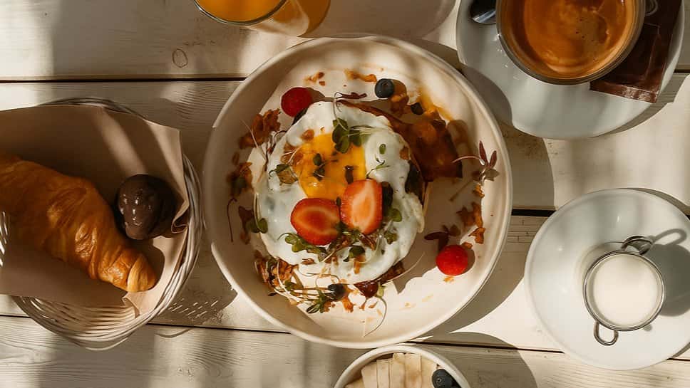 Yoga Brunch Saturdays at LX Portal Yoga