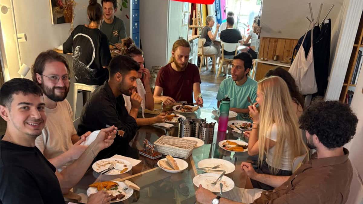 Open Day @ Maui Beach Co-working + Lunch + Massage