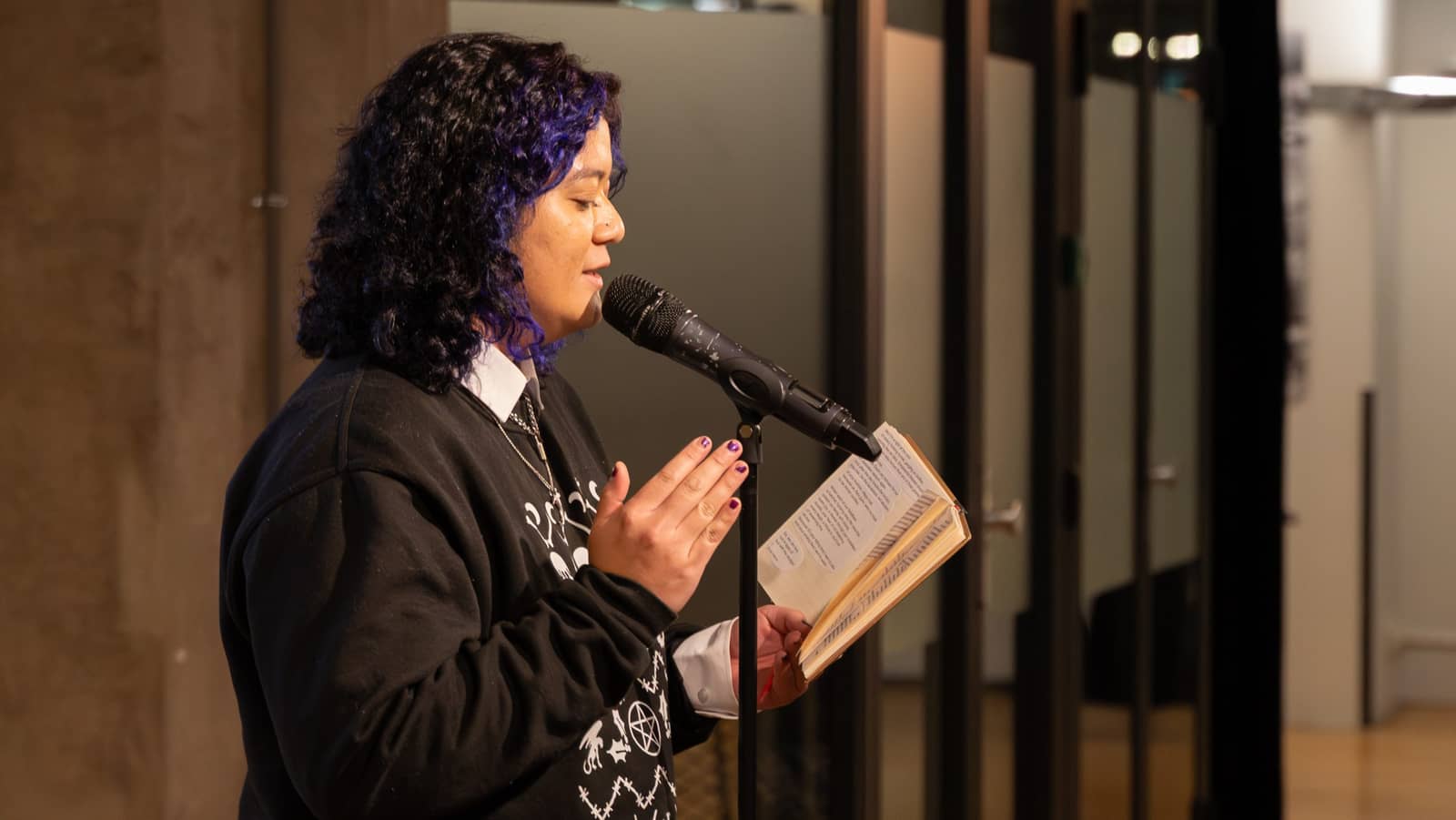 Queer Poetry Night