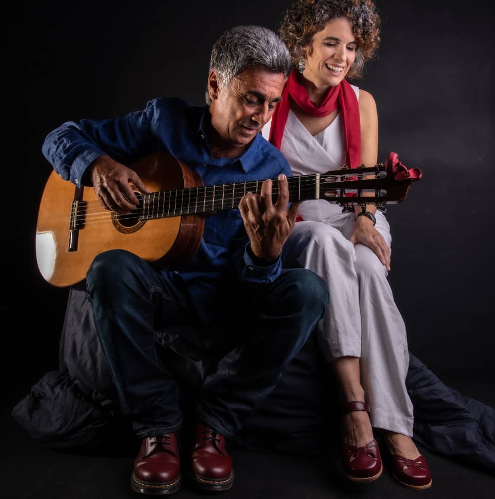 Guinga & Anna Paes on tour - Teatro Munganga