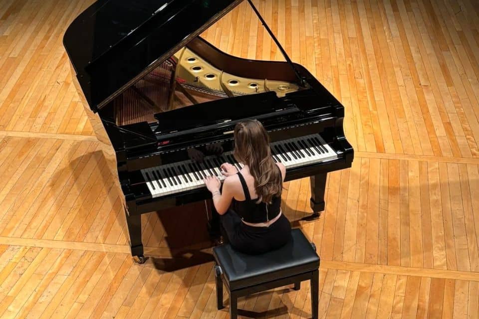 Vocal Quartet and Piano Four-Hand Performance