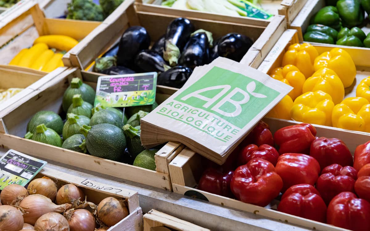 Marché bio de produits cultivés dans le 20e avec Veni verdi
