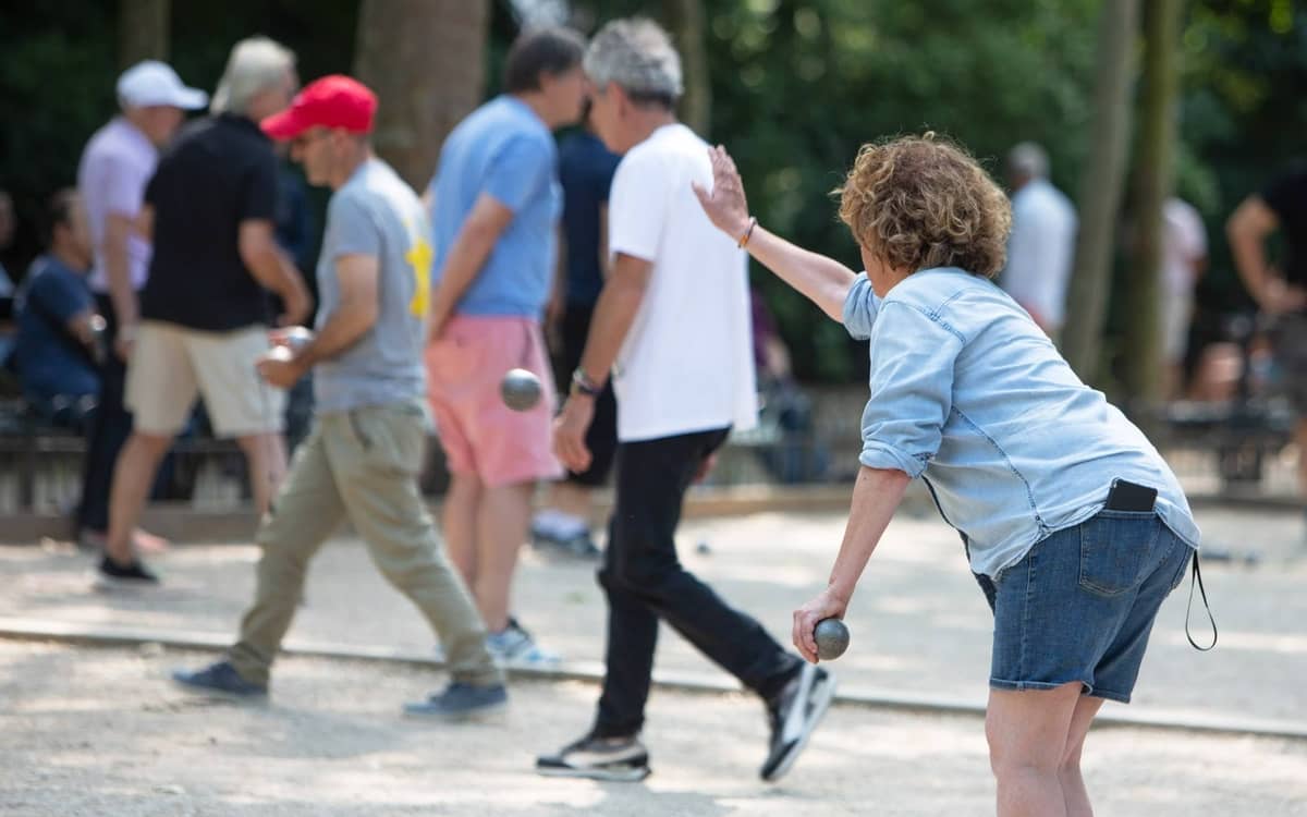 Outdoor Sports for Seniors: Pétanque by Au Devant de la Boule