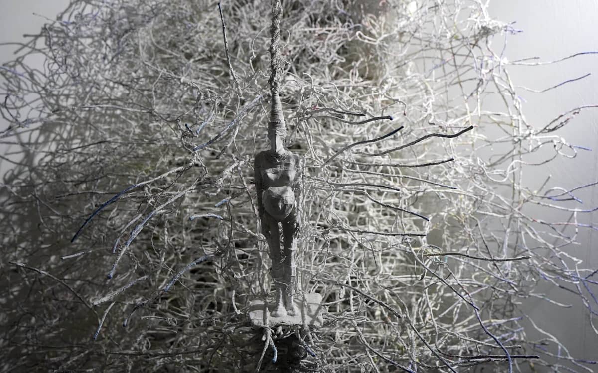 Studio, Wounds and Battles, Desire is the reiteration of hope. Cathy de Monchaux