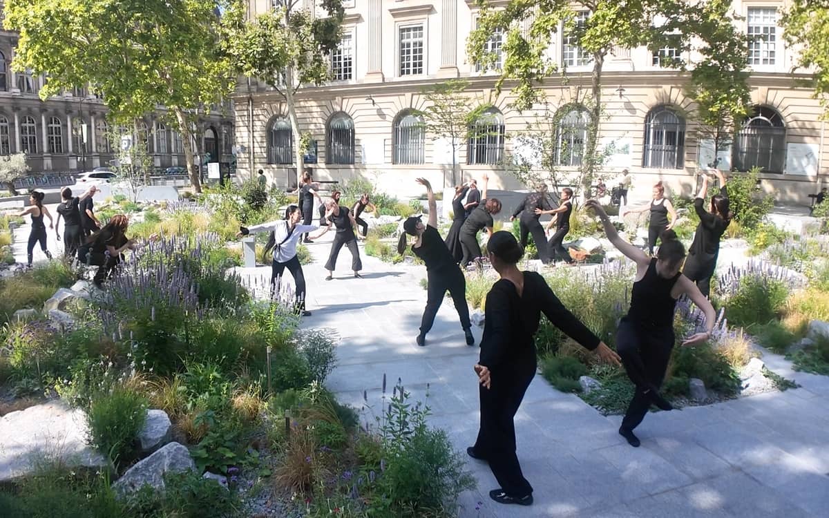 Stages de danse Butô japonaise à Paris avec Juju Alishina