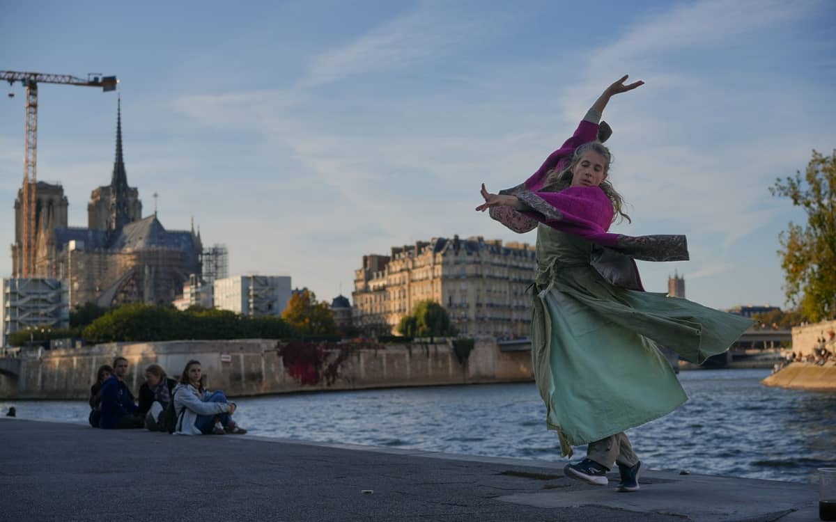 ART'R 2026/ "Élixirs de territoire de Notre-Dame" - Compagnie Tangible