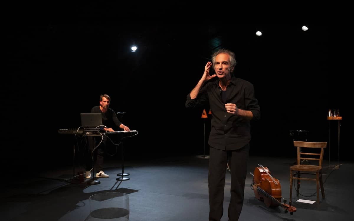 Théâtre : La Prédiction des oscillations