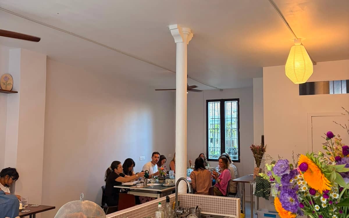 Vernissage : un nouveau café-atelier d'arts créatifs ouvre ses portes