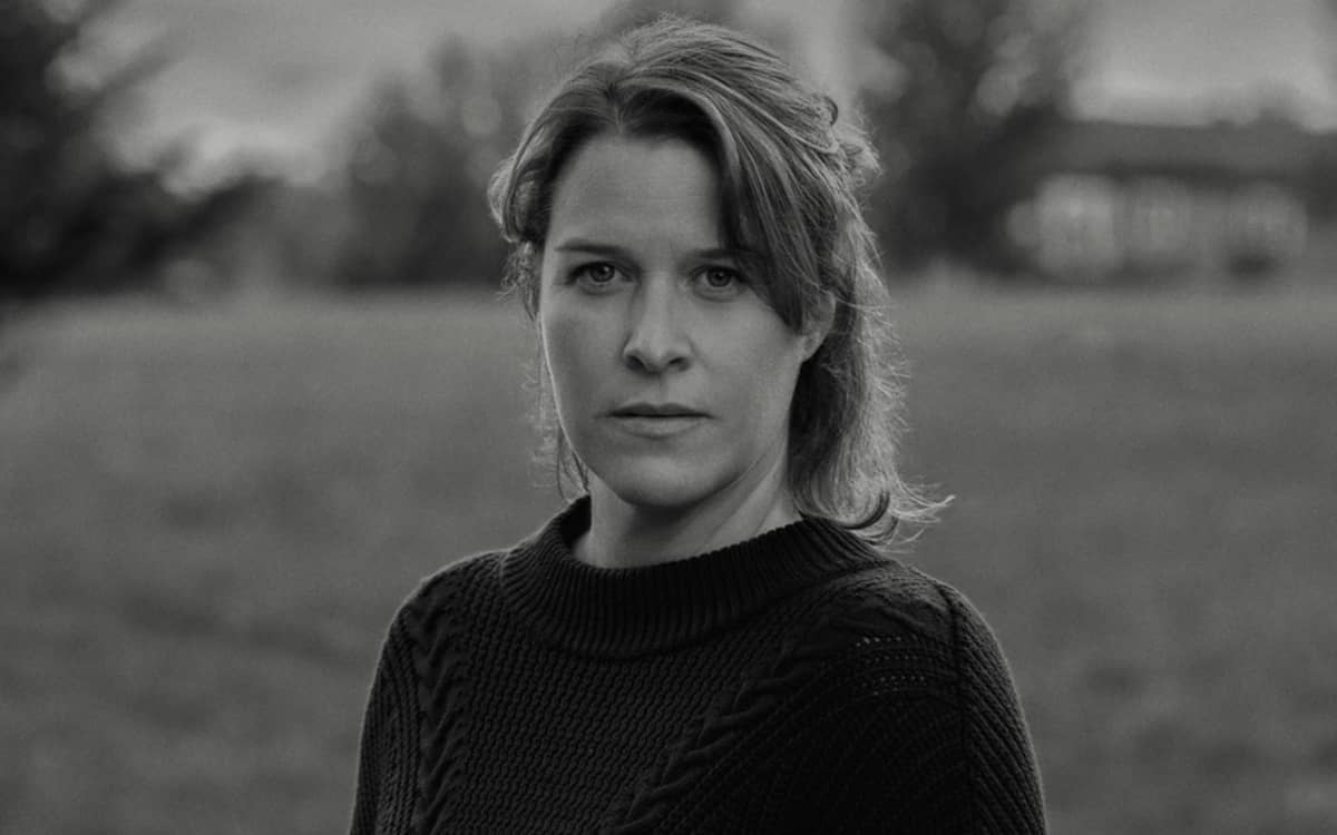 Fannie dévoile son album Une Vie au Centre culturel canadien à Paris le 08/10
