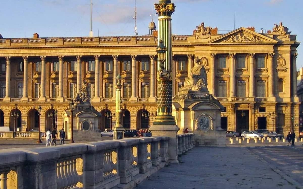 Visite de l'Hôtel de la Marine