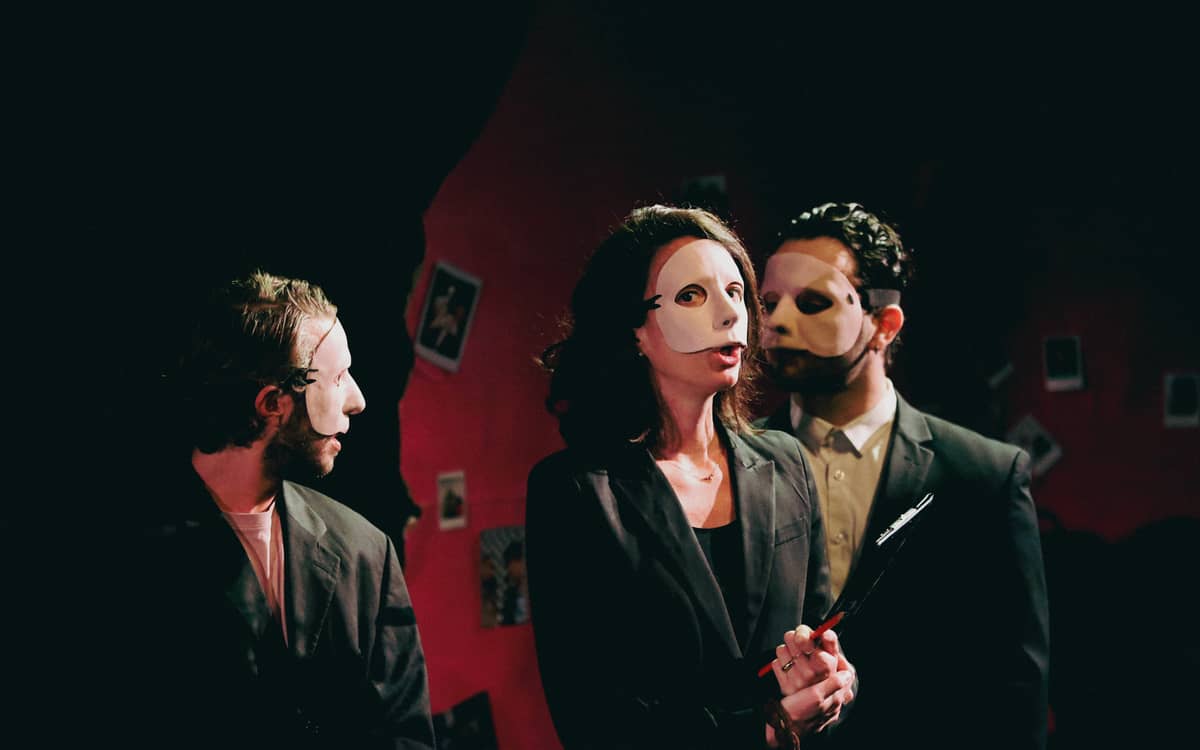 Les Vibrations du verre, Igor Kovalsky : théâtre
