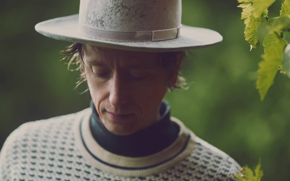 Miniøya presenterer Jonas Alaska