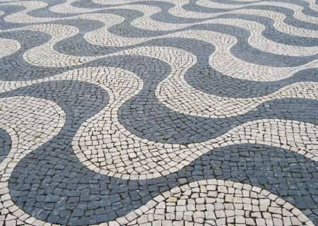 Workshop-walk • Discovering the cobblestone pavement