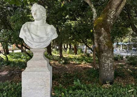 Visita • Apolo e Baco no jardim do Palácio Pimenta e no Museu