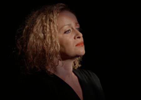 Teatro "Uma Performance, Meu Deus", por Flávia Gusmão