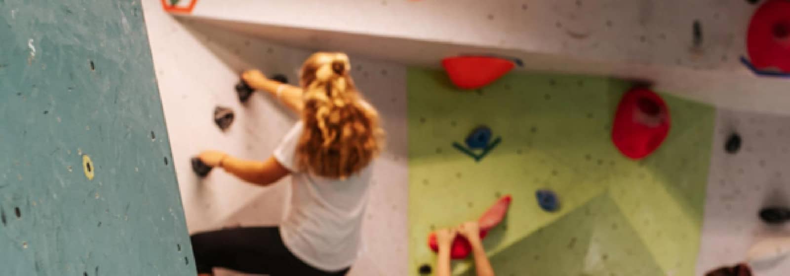 Tirsdagsaktivitet med DNT Junior på Sørenga (12–16 år) - Buldring og film