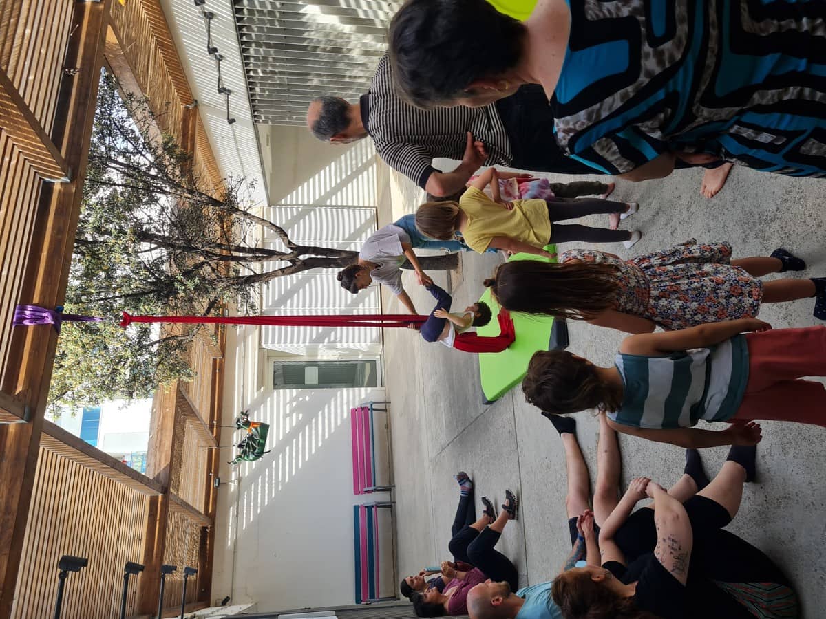 Taller 'Circ en família'