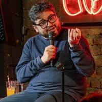 Espectacle "Un chascarrillo para discender", de Luis Slimming
