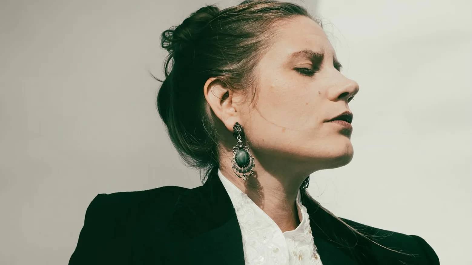 Femme Brutal presenterer: Krissy Mary