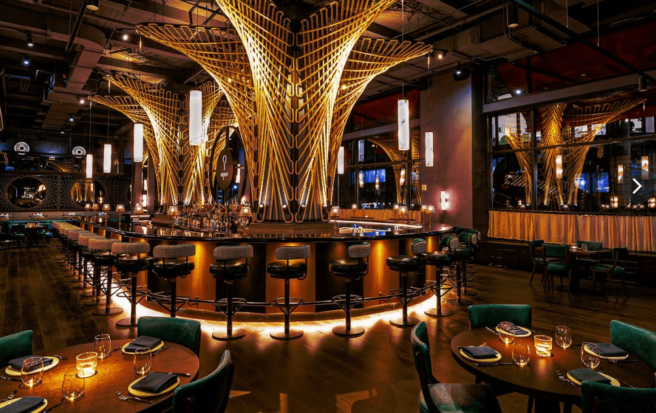 Backgammon At Aqua