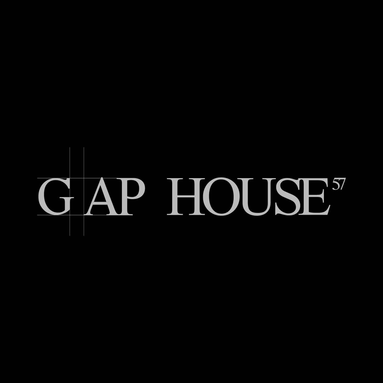 KUNSTIK AT G AP HOUSE