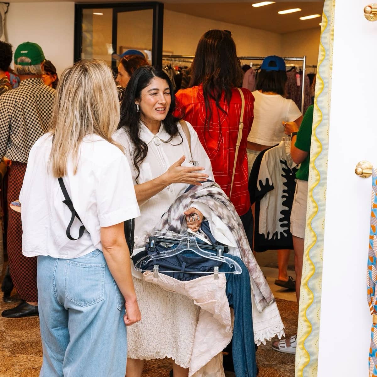 Her Swap - Troca De Roupas e Estilo