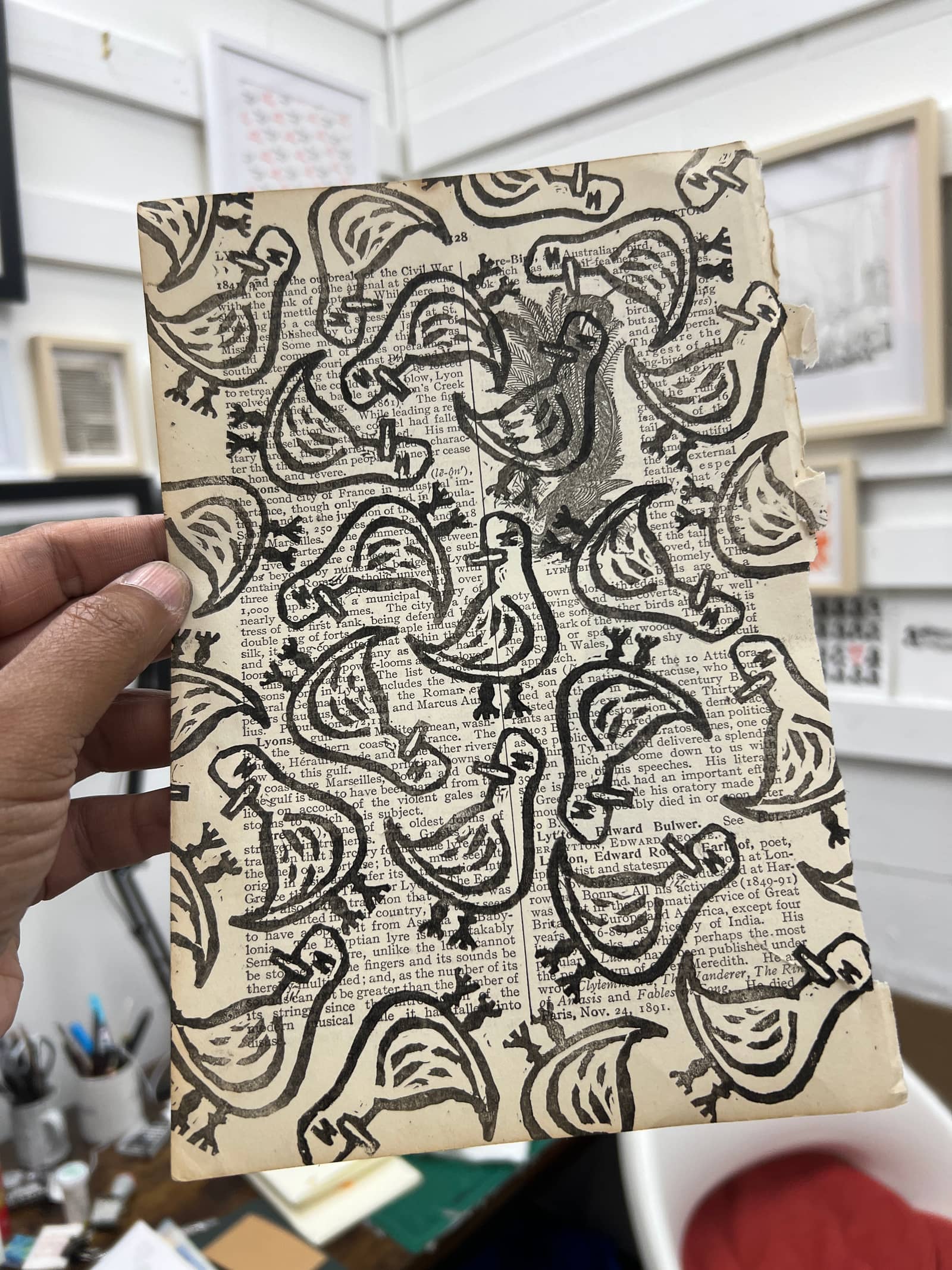 SneakyArt Studio Hours
