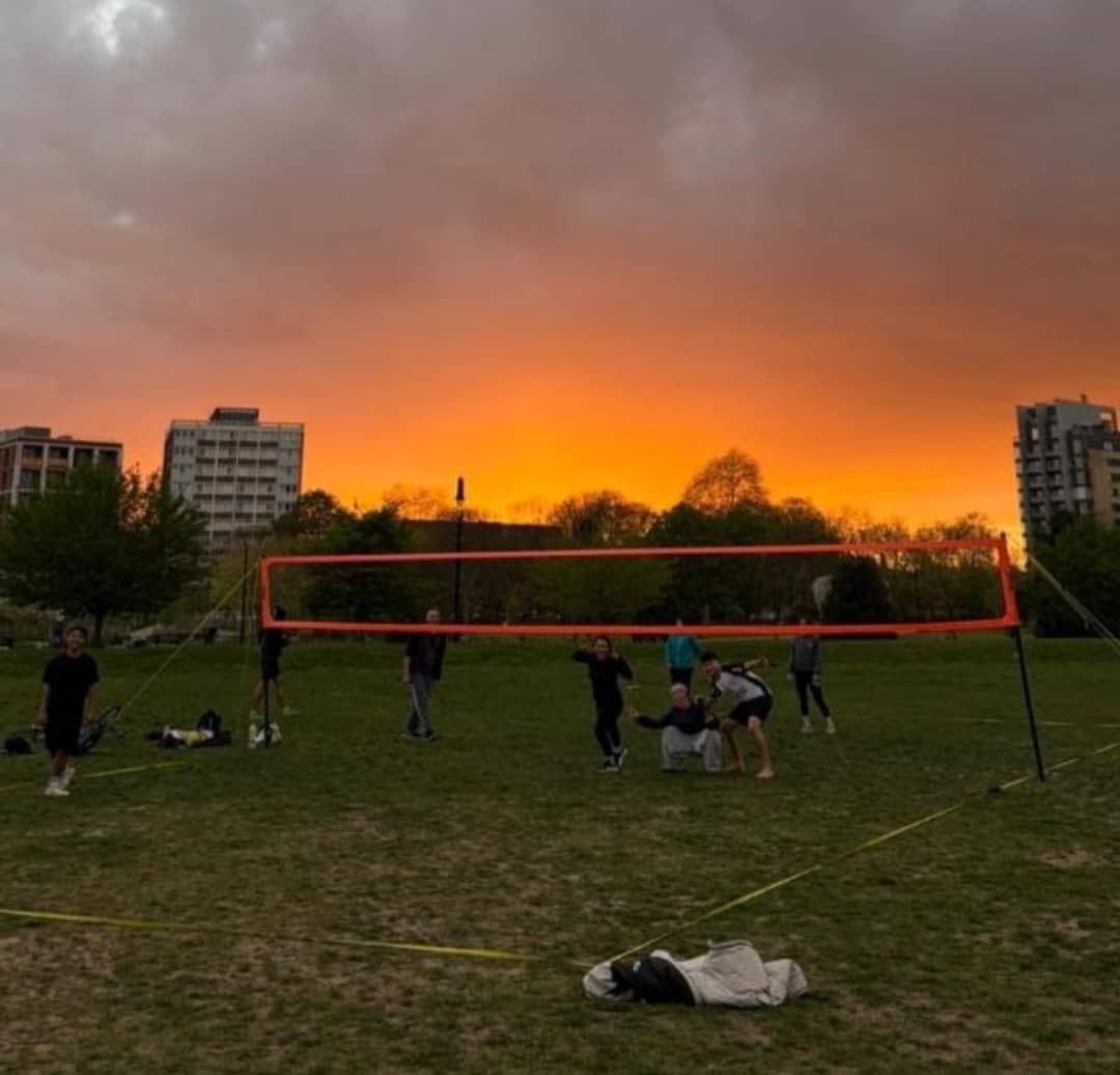 East London Outdoor Volleyball :) 5