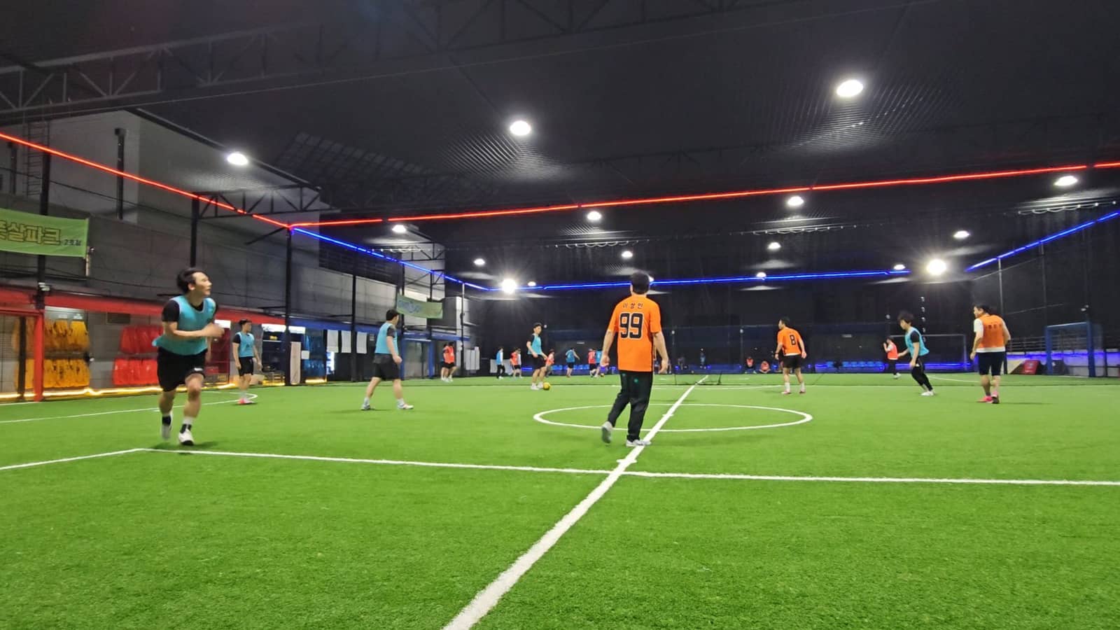 Play futsal in Seoul / Player Recruitment (OKSU Futsal Club Seoul)