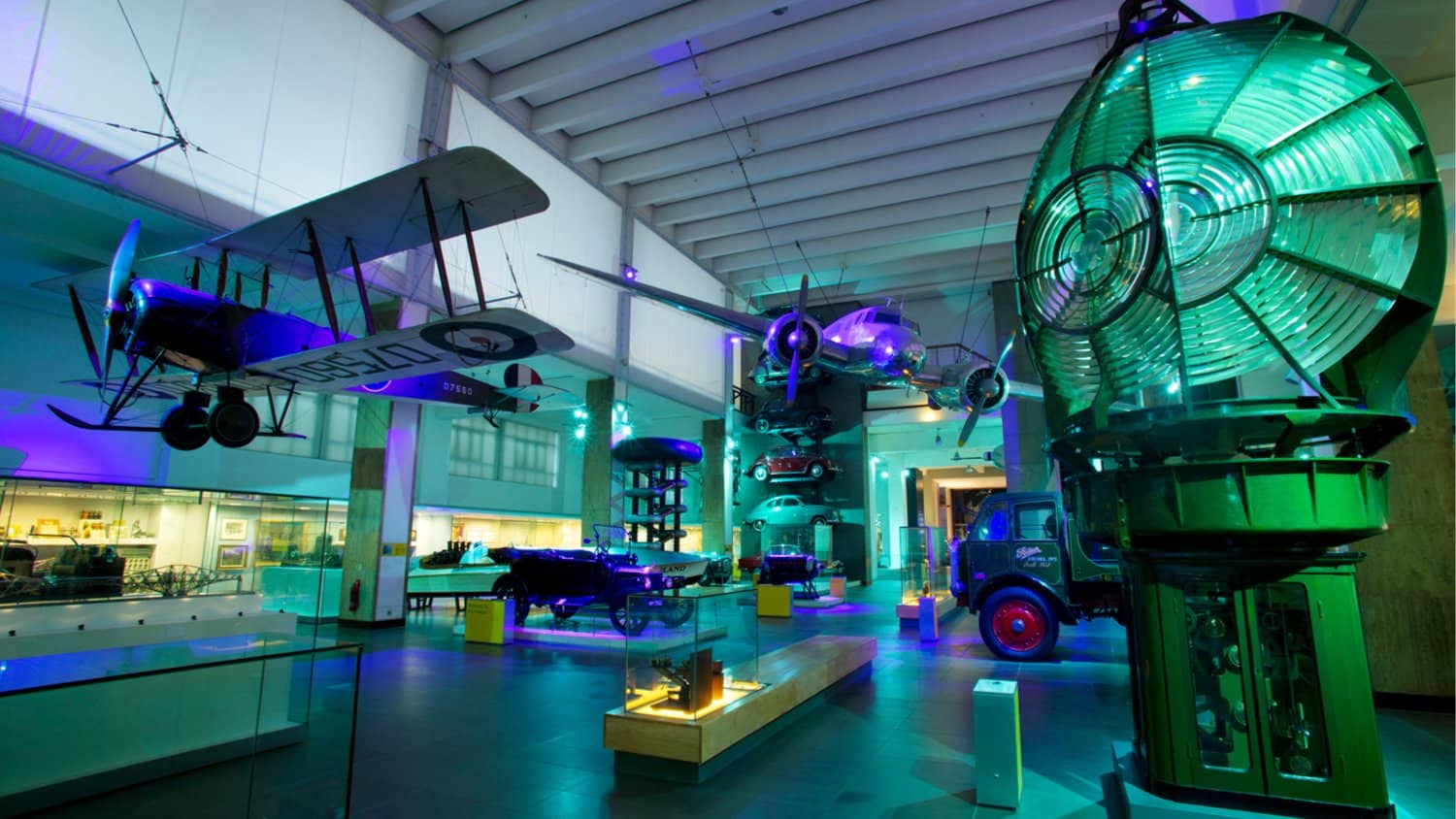 Singles Coffee Social ☕ @ Science Museum followed by Museum Exploration 🔍🌟