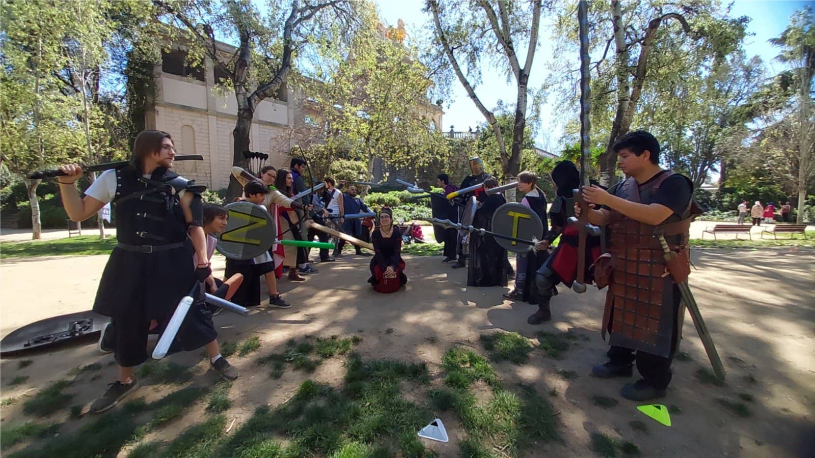 Entrenament de SOFTCOMBAT i JUGGER,  de 11-14.30h a PARC CIUTADELLA