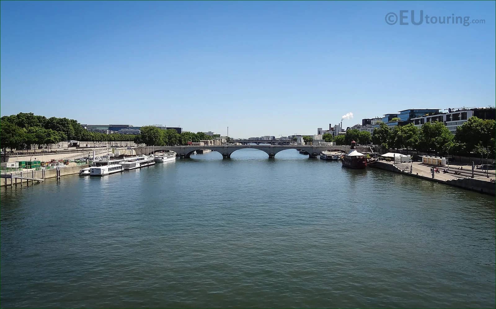 Drawing meetup at Quai François Mauriac