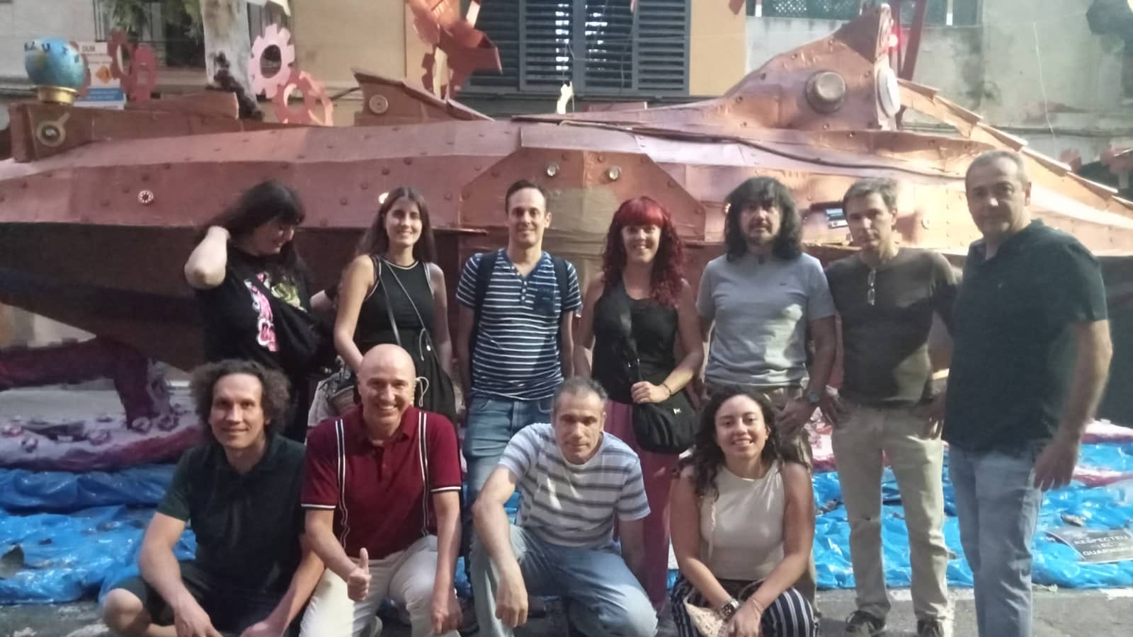 FESTES DE SANTS! A WALK AROUND DECORATED STREETS + CONCERTS ON STREETS & DRINKS!