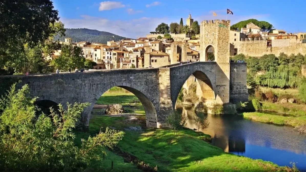 🚗🥾🌳 SERRA DEL SAGRAT COR  DESDE  BESALÚ 🌳🥾🚗