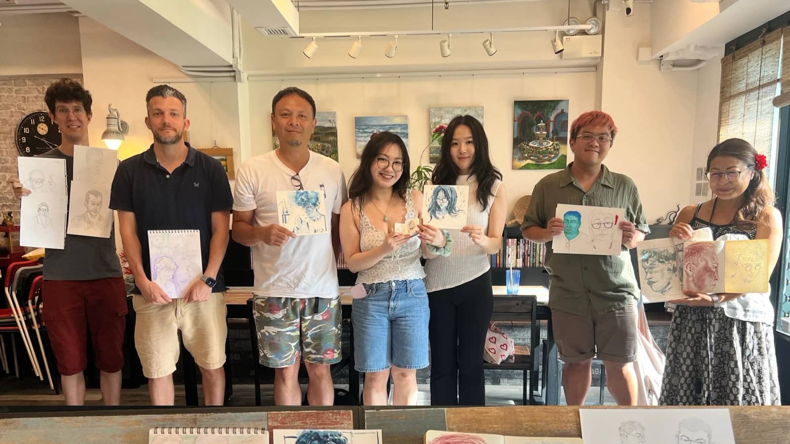 People drawing people
