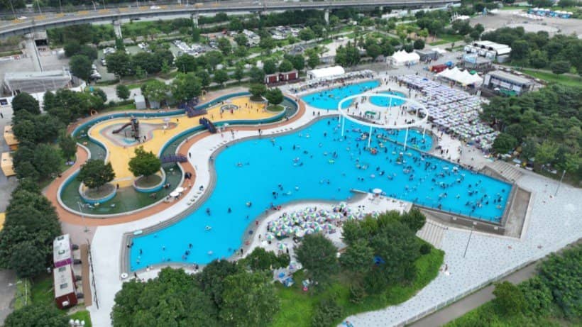 Pool Day - Yeouido Han River - 여의도 한강공원 수영장