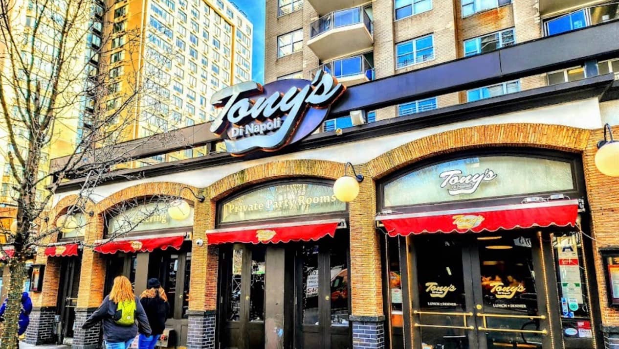 Tony’s Di Napoli Lunch!