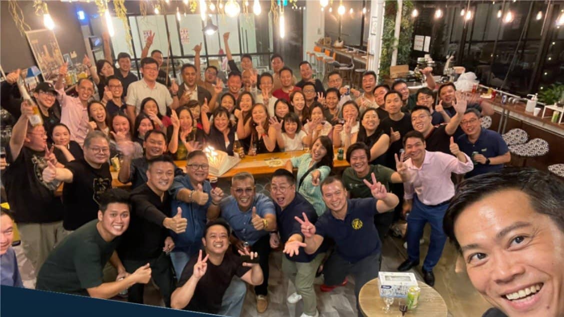 Network with 100+ committed businessowners