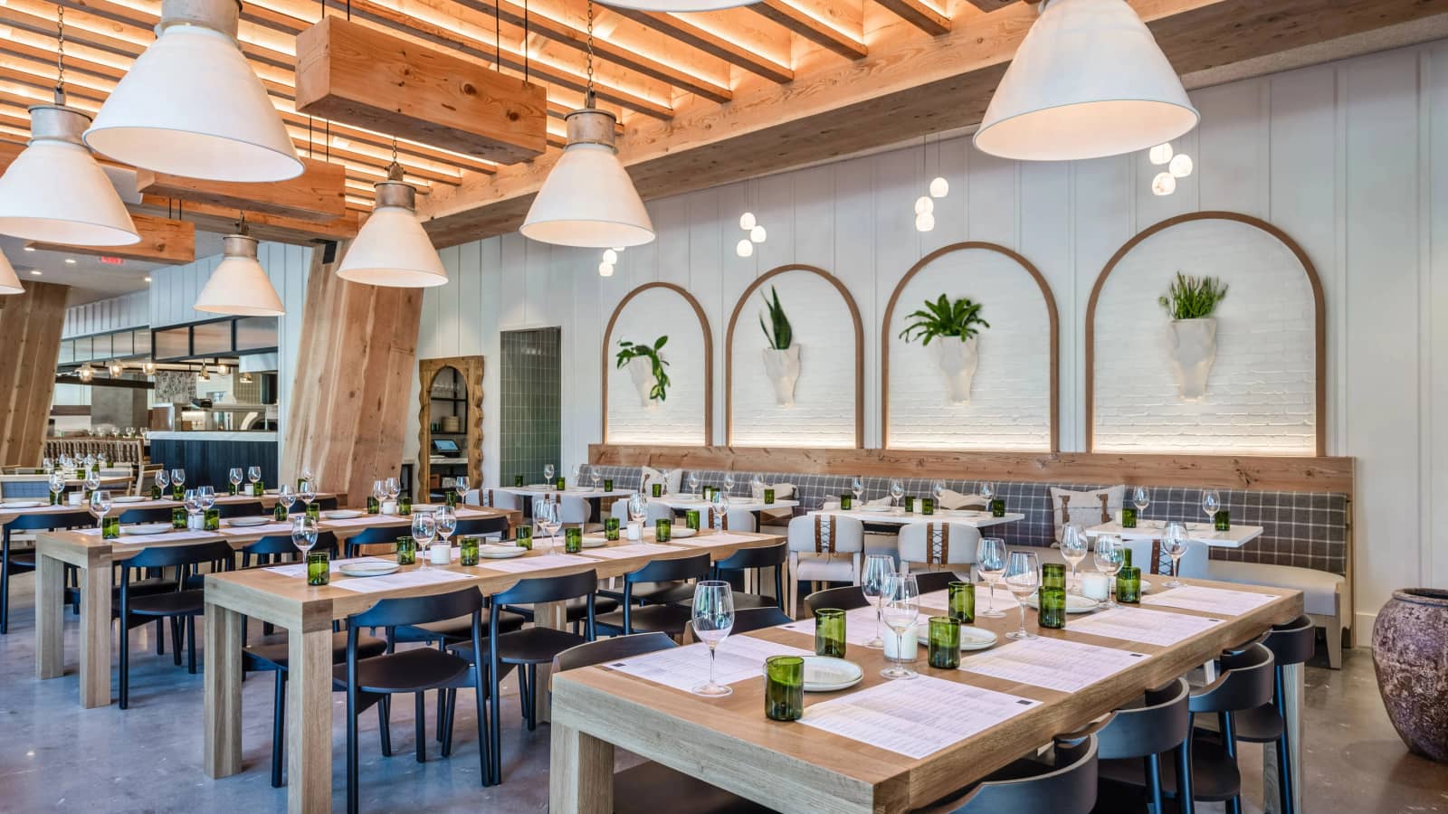 Sunday Brunch MeetUp at Sixty Vines DC