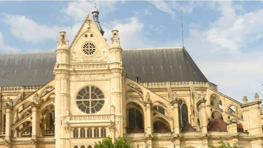 🏙️ Guided Tour of the Les Halles District & Cour des Miracles