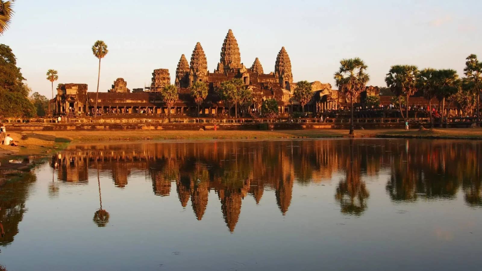 Vietnam & Cambodia with Angkor Wat! Ancient Kingdoms of Southeast Asia